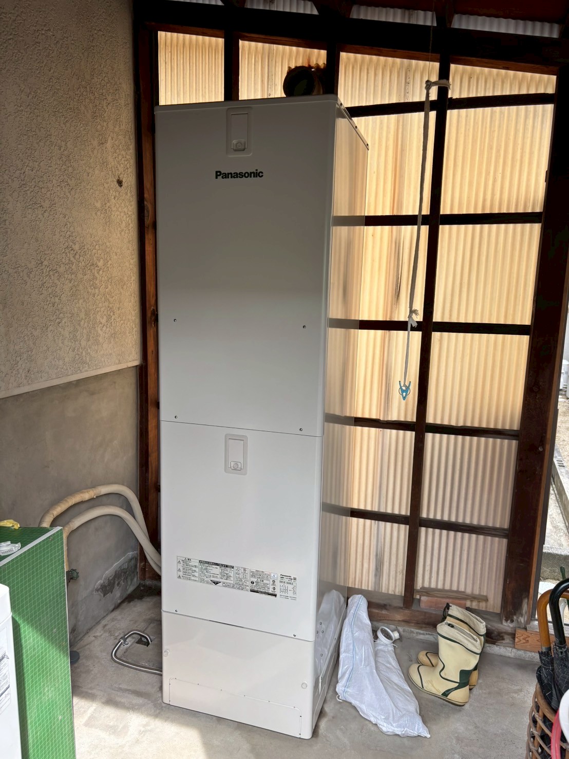 エコキュート事例63|シンワサービス|安城の激安エコキュートはお任せ下さい・給湯器の取付と電気工事|愛知県・三河・安城・刈谷・高浜・碧南・知立