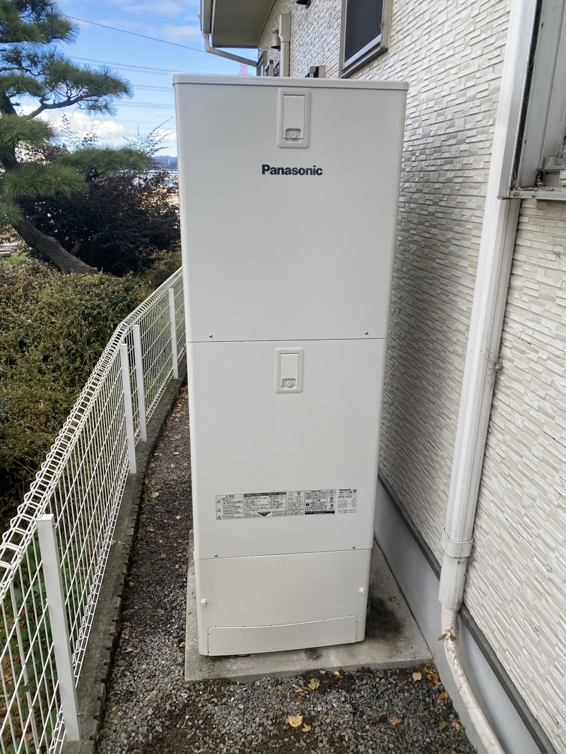 エコキュート事例130|シンワサービス|安城の激安エコキュートはお任せ下さい・給湯器の取付と電気工事|愛知県・三河・安城・刈谷・高浜・碧南・知立