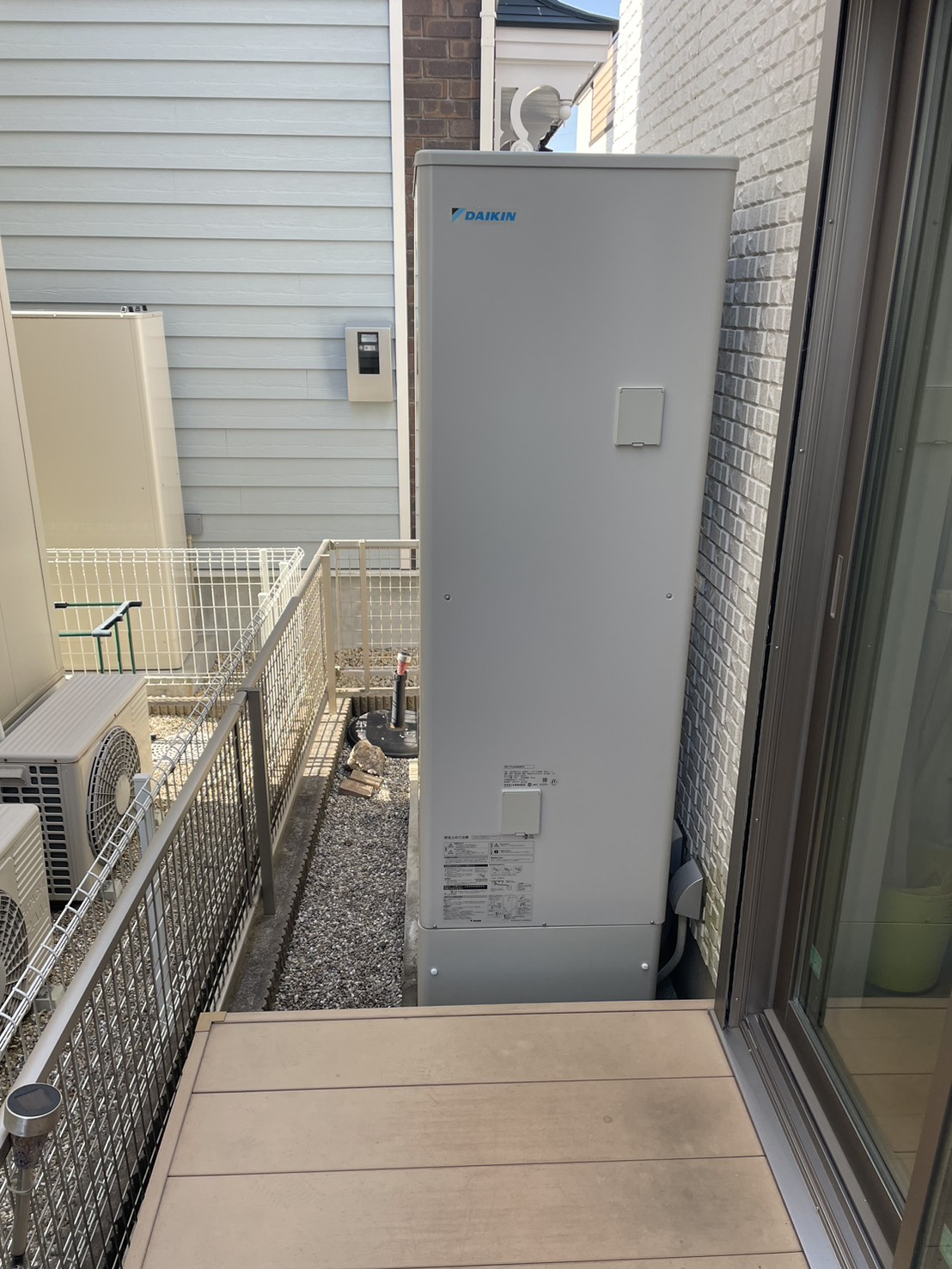 エコキュート事例125|シンワサービス|安城の激安エコキュートはお任せ下さい・給湯器の取付と電気工事|愛知県・三河・安城・刈谷・高浜・碧南・知立