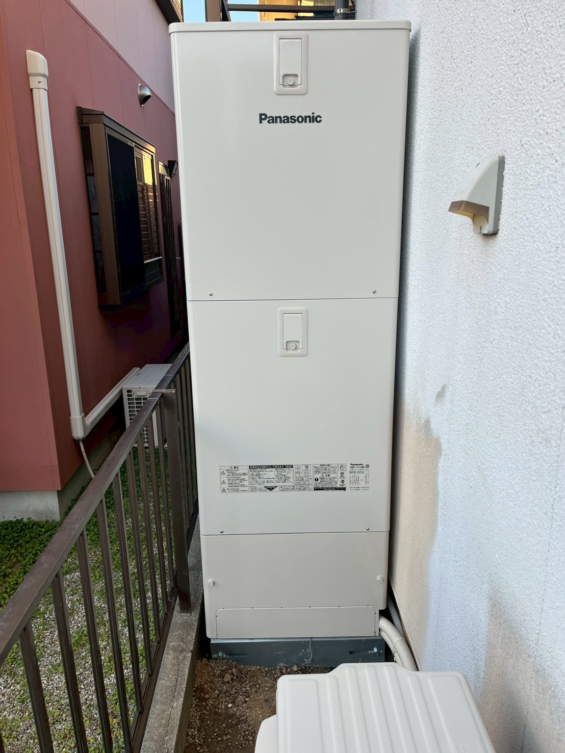 エコキュート事例114|シンワサービス|安城の激安エコキュートはお任せ下さい・給湯器の取付と電気工事|愛知県・三河・安城・刈谷・高浜・碧南・知立