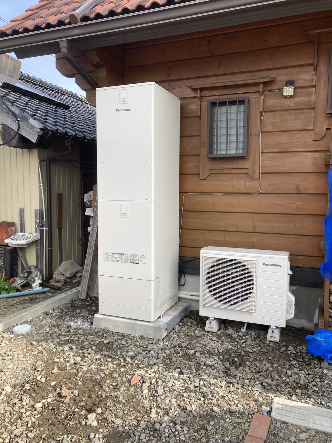 エコキュート事例158|シンワサービス|安城の激安エコキュートはお任せ下さい・給湯器の取付と電気工事|愛知県・三河・安城・刈谷・高浜・碧南・知立