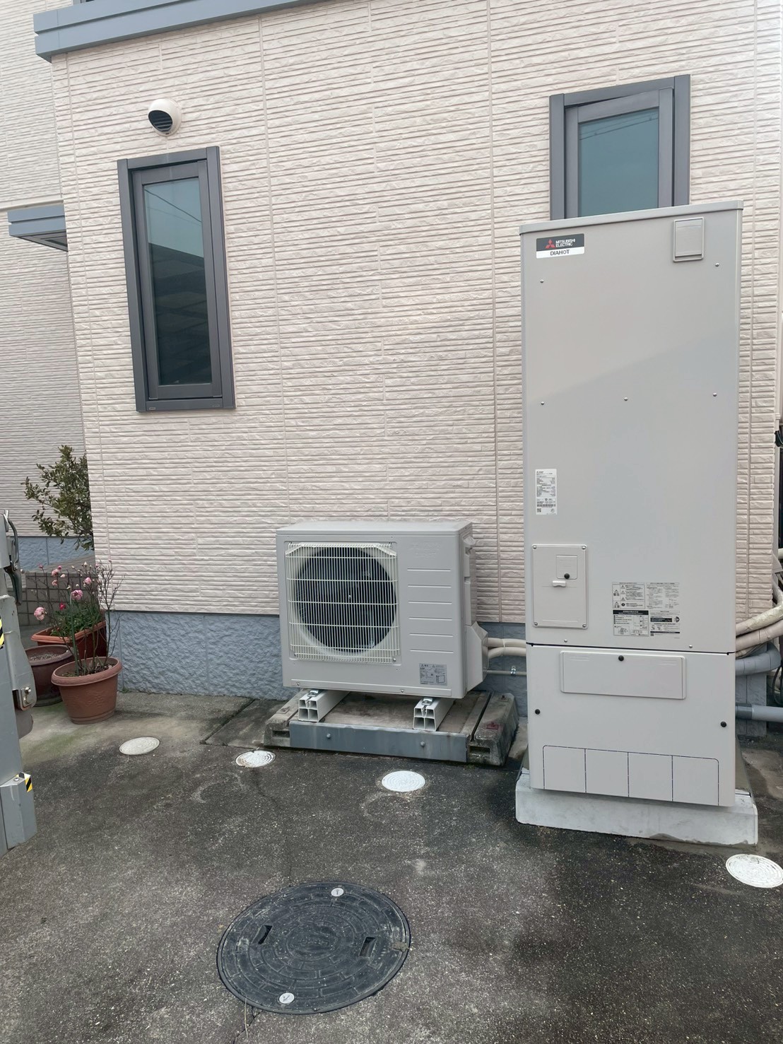 エコキュート事例169|シンワサービス|安城の激安エコキュートはお任せ下さい・給湯器の取付と電気工事|愛知県・三河・安城・刈谷・高浜・碧南・知立